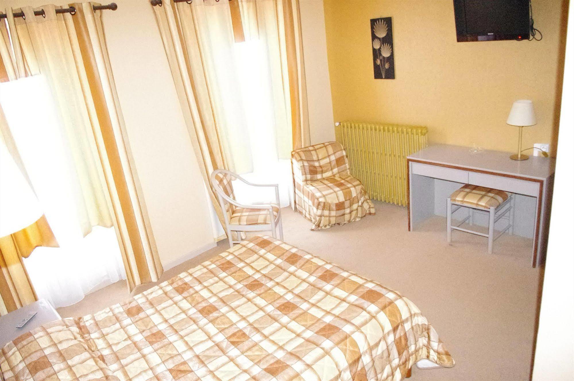 Hotel Le Sacca, Nouvelle Equipe Cauterets
