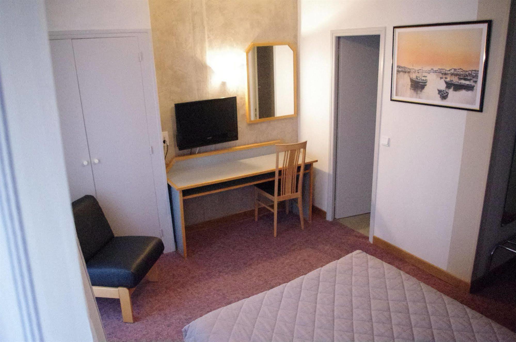 Le Sacca, Nouvelle Equipe Hotel